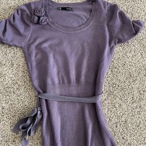 Woman’s short sleeve sweater